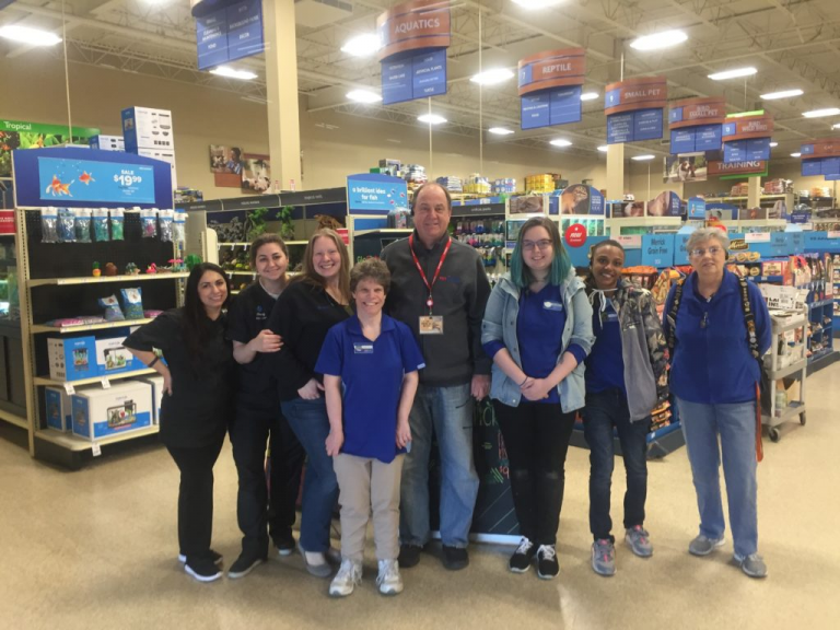 Petsmart Worker Review - $21,000 Per Year For Entry-level Positions 